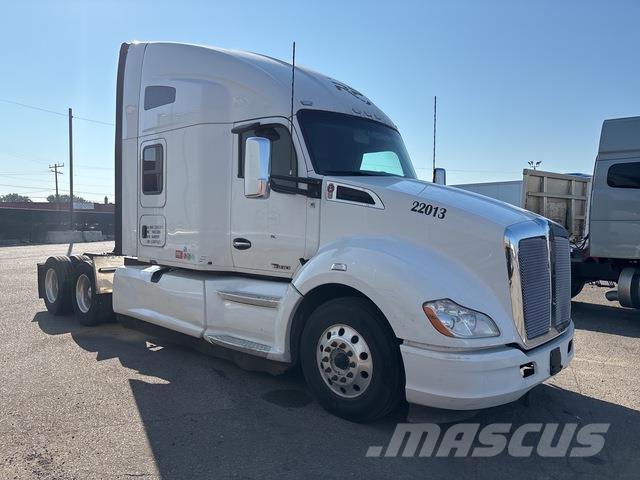 Kenworth T680 Τράκτορες