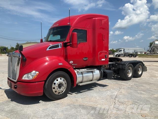 Kenworth T680 Τράκτορες