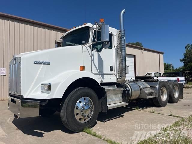 Kenworth T800 Τράκτορες