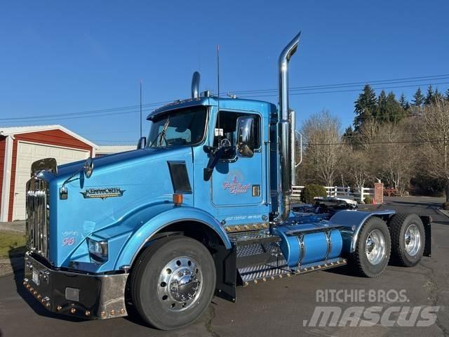 Kenworth T800 Τράκτορες