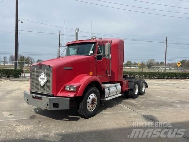 Kenworth T800 Τράκτορες