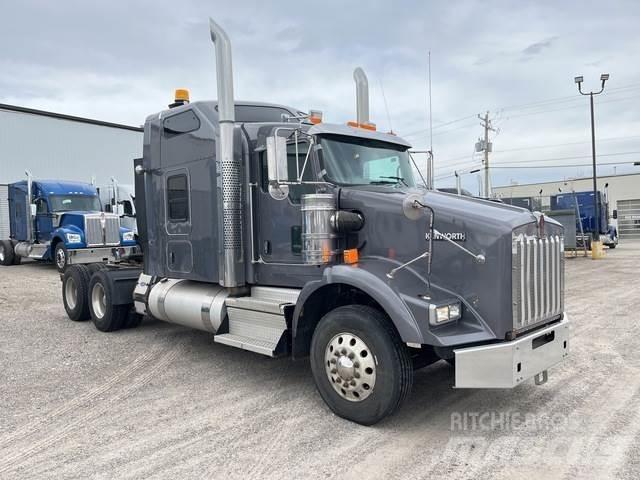 Kenworth T800 Τράκτορες