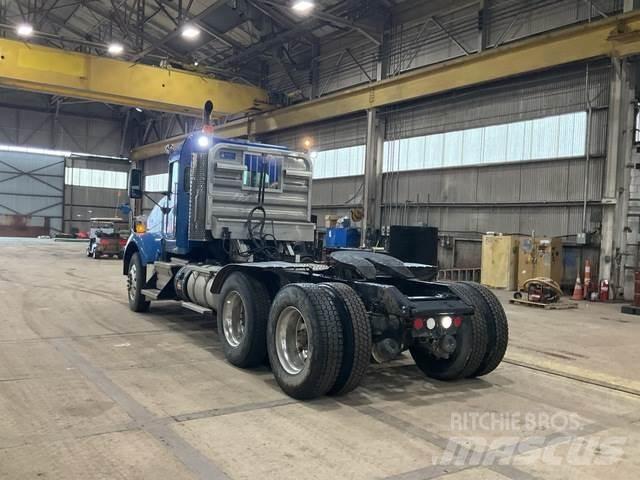 Kenworth T800 Τράκτορες