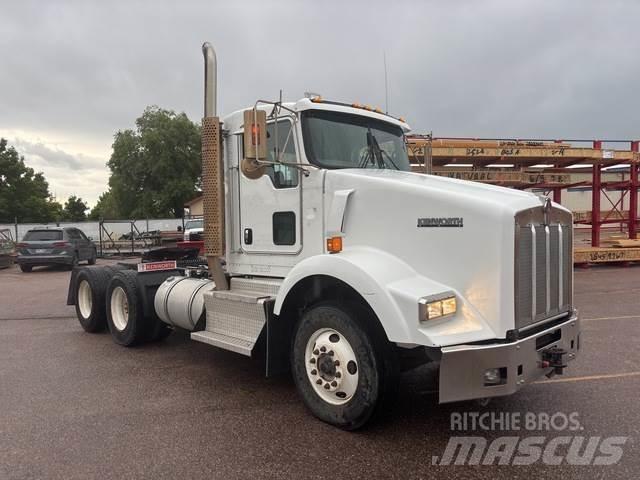 Kenworth T800 Τράκτορες