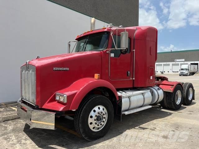 Kenworth T800 Τράκτορες