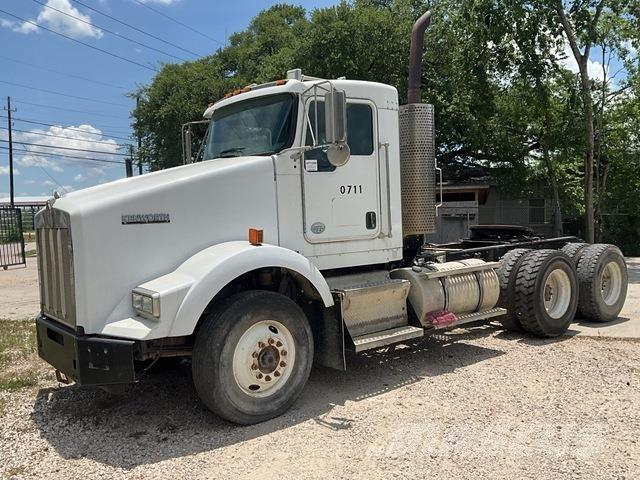 Kenworth T800 Τράκτορες