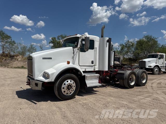 Kenworth T800 Τράκτορες