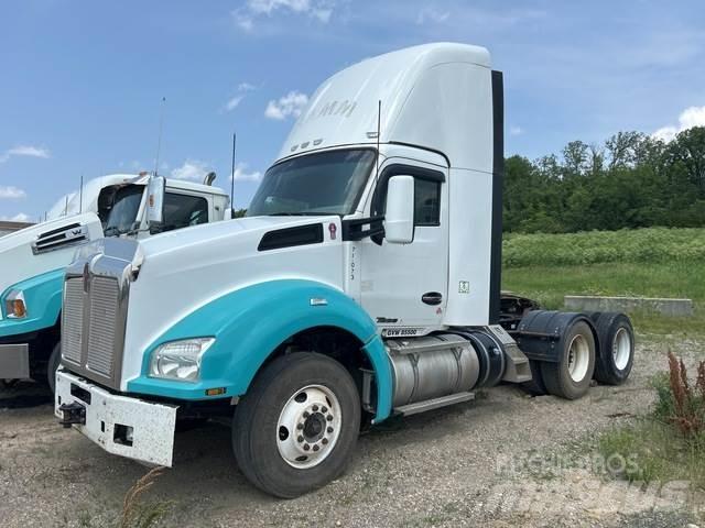 Kenworth T880 Τράκτορες