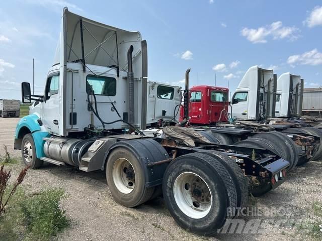 Kenworth T880 Τράκτορες