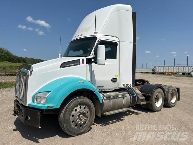 Kenworth T880 Τράκτορες