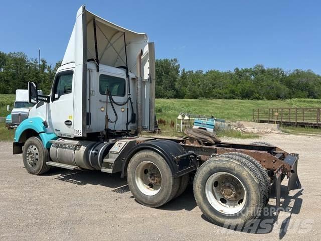 Kenworth T880 Τράκτορες