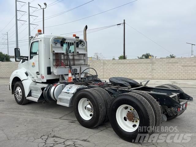 Kenworth T880 Τράκτορες