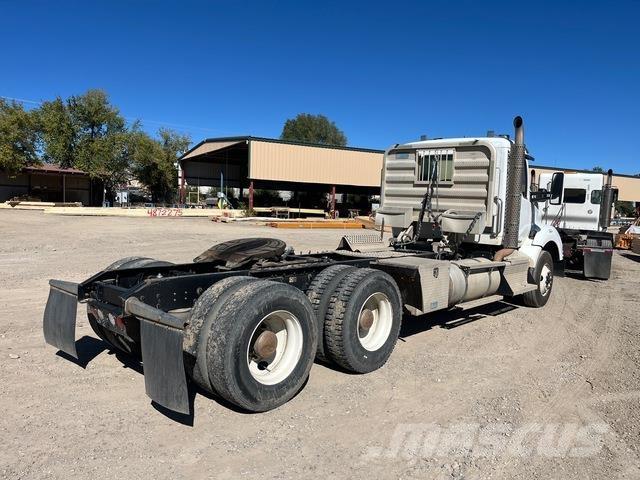 Kenworth T880 Τράκτορες