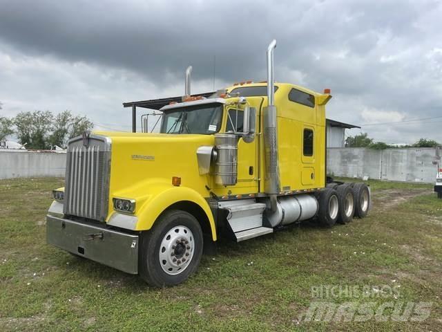 Kenworth W900 Τράκτορες
