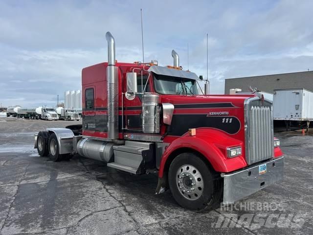 Kenworth W900 Τράκτορες