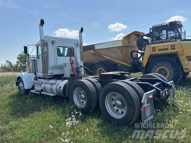Kenworth W900 Τράκτορες
