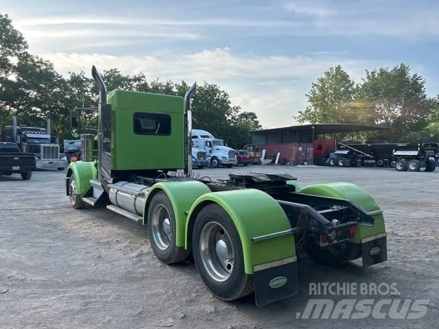 Kenworth W900 Τράκτορες