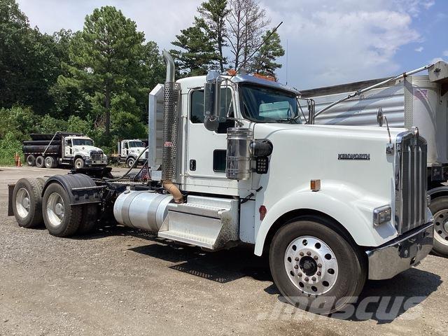 Kenworth W900 Τράκτορες