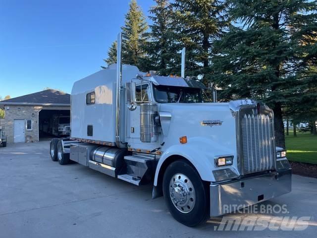 Kenworth W900L Τράκτορες