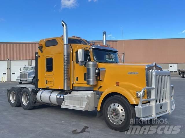 Kenworth W900L Τράκτορες