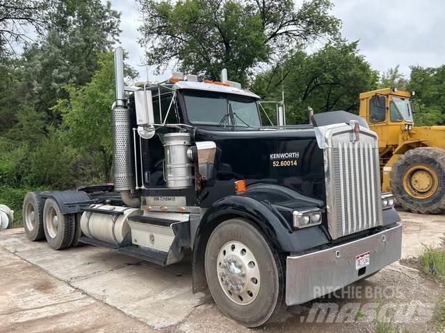 Kenworth W900L Τράκτορες