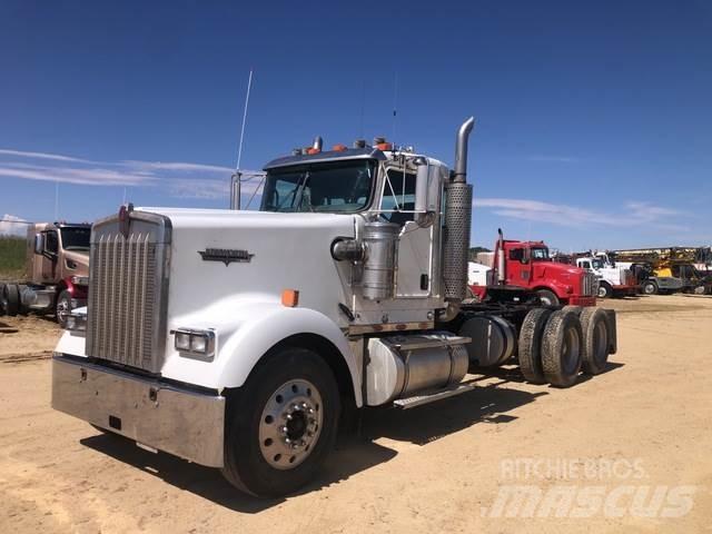 Kenworth W900L Τράκτορες