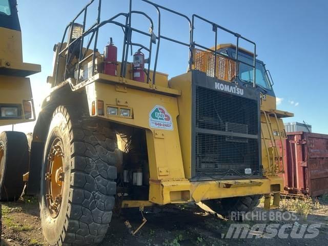 Komatsu 330M Σπαστό Dump Truck ADT