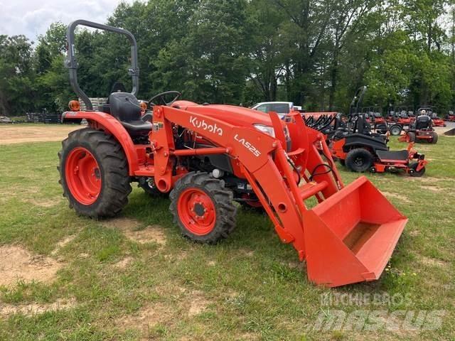 Kubota L3301DT Τρακτέρ μικρών διαστάσεων