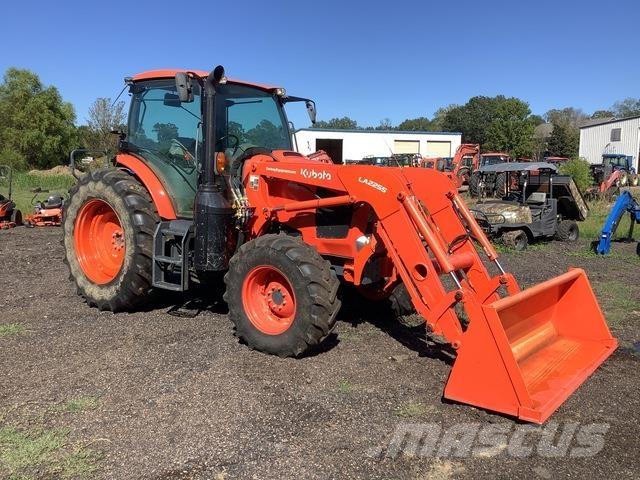 Kubota M6-141 Τρακτέρ μικρών διαστάσεων