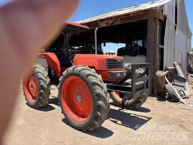Kubota M9000 Τρακτέρ