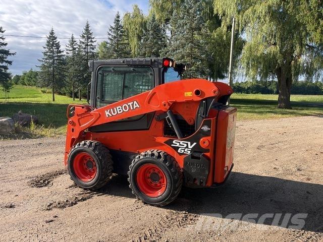 Kubota SSV65 Φορτωτάκια