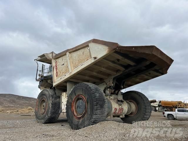 Liebherr T282B Σπαστό Dump Truck ADT