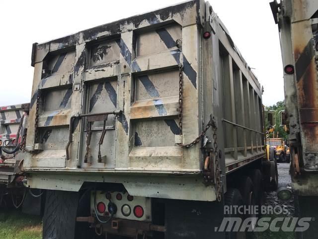Mack 700 Εκχιονιστήρες και χιονοδιώχτες