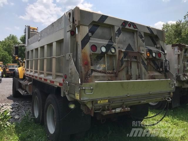 Mack 700 Εκχιονιστήρες και χιονοδιώχτες