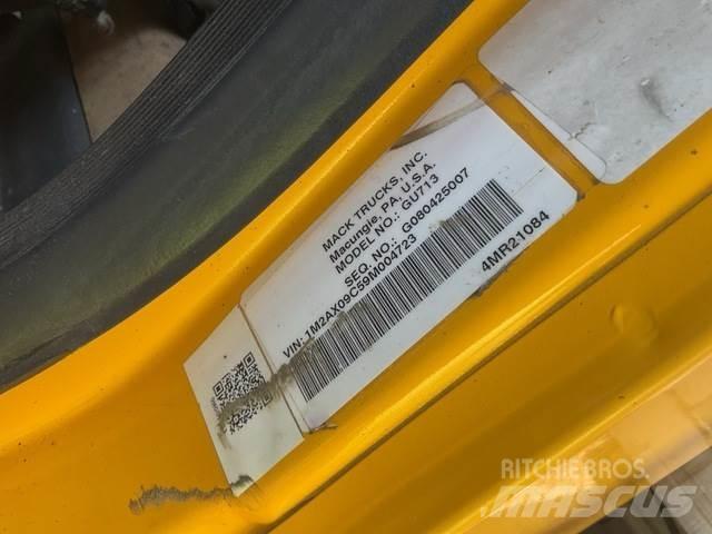 Mack 700 Εκχιονιστήρες και χιονοδιώχτες