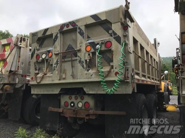 Mack 700 Εκχιονιστήρες και χιονοδιώχτες
