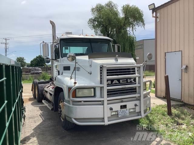 Mack CH613 Τράκτορες