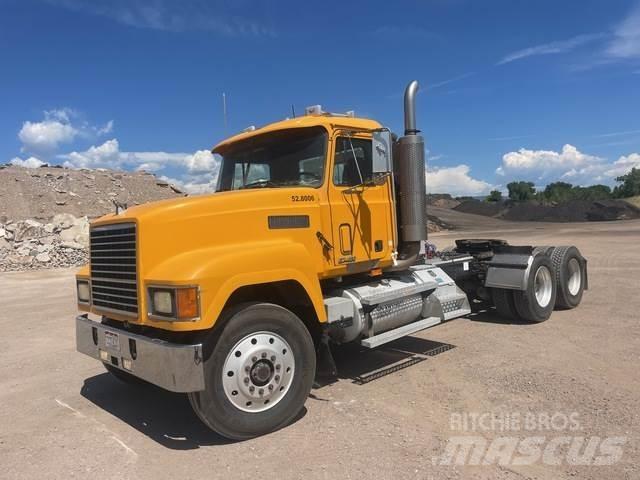 Mack CH613 Τράκτορες