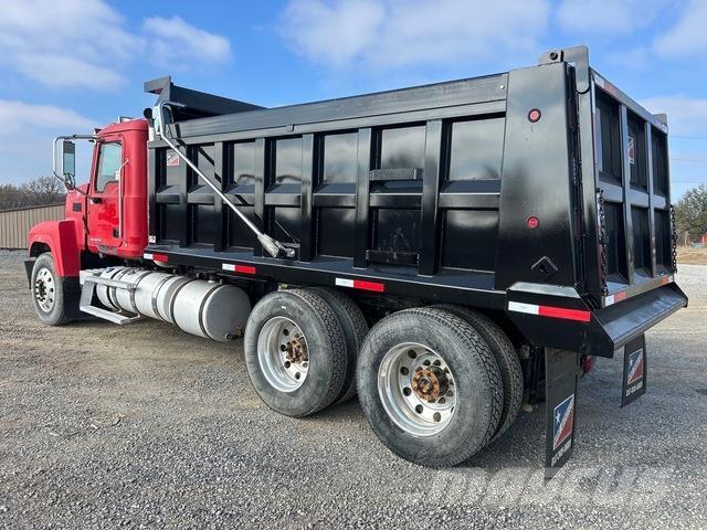 Mack CHU613 Φορτηγά Ανατροπή