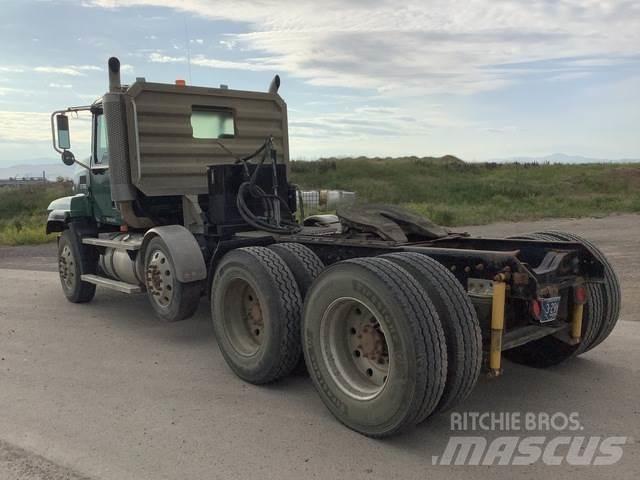 Mack CL733 Τράκτορες