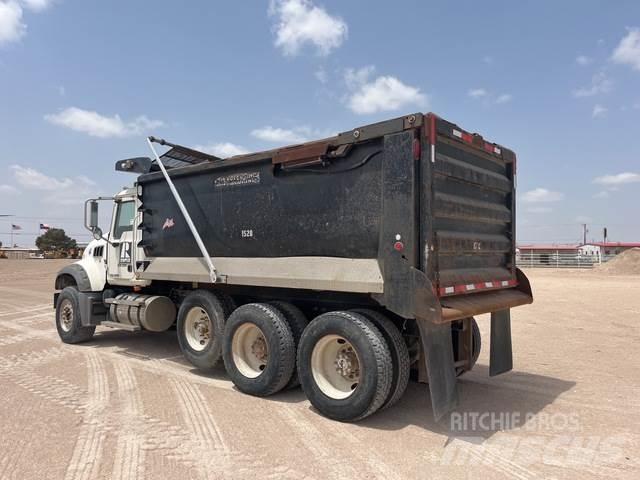 Mack CTP713 Φορτηγά Ανατροπή