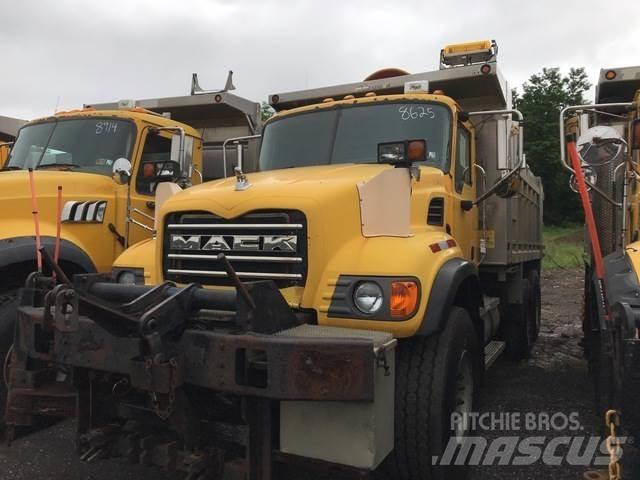 Mack CV700 Εκχιονιστήρες και χιονοδιώχτες