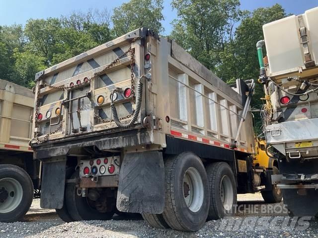 Mack CV700 Εκχιονιστήρες και χιονοδιώχτες