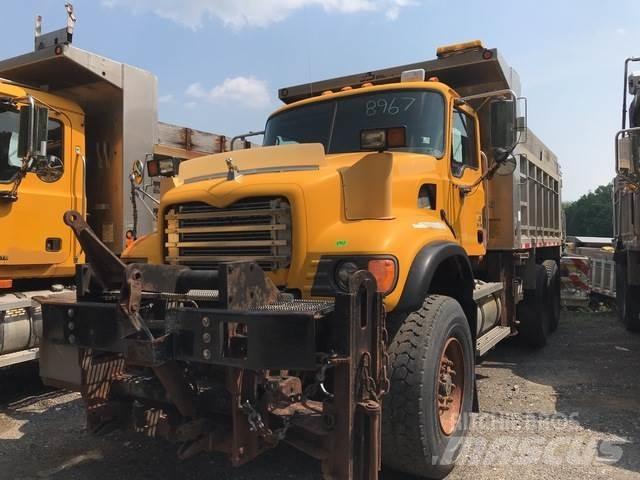 Mack CV700 Εκχιονιστήρες και χιονοδιώχτες