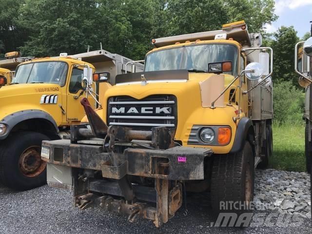 Mack CV700 Εκχιονιστήρες και χιονοδιώχτες