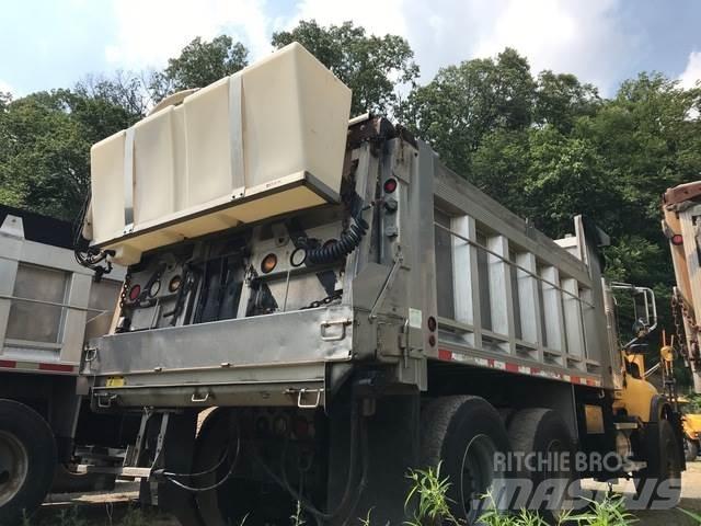 Mack CV700 Εκχιονιστήρες και χιονοδιώχτες