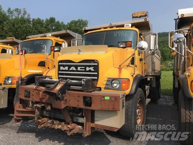 Mack CV700 Εκχιονιστήρες και χιονοδιώχτες