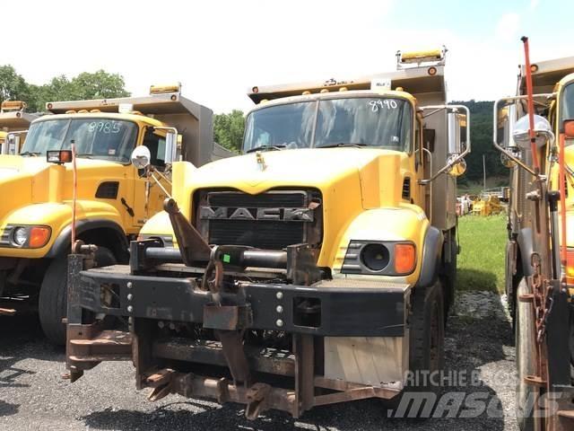 Mack CV700 Εκχιονιστήρες και χιονοδιώχτες