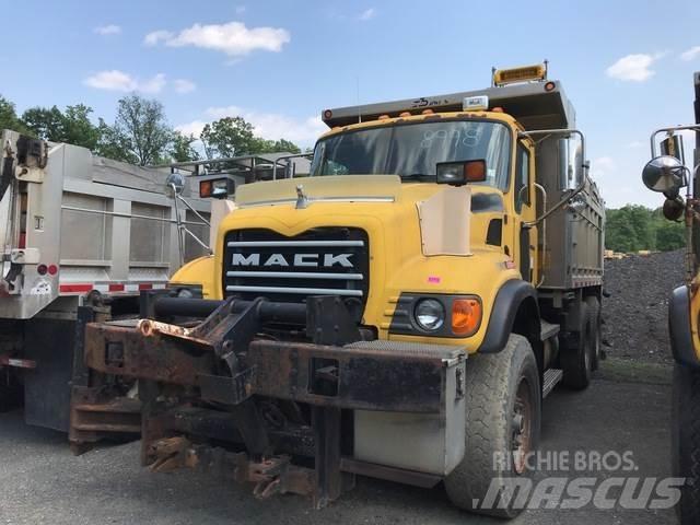 Mack CV700 Εκχιονιστήρες και χιονοδιώχτες