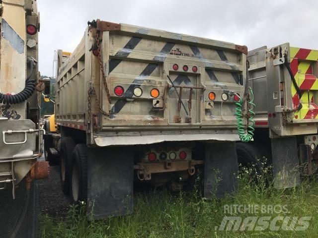 Mack CV700 Εκχιονιστήρες και χιονοδιώχτες
